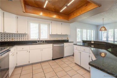 One or more photo(s) has been virtually staged. Beautiful luxury - photo 8