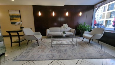 Step into this bright, southern-facing 1 bedroom retreat on the - photo 4
