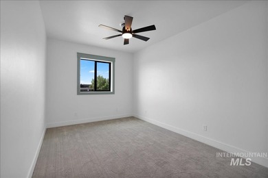 Luxury, location and privacy! Located in Twin Falls newest - photo 26