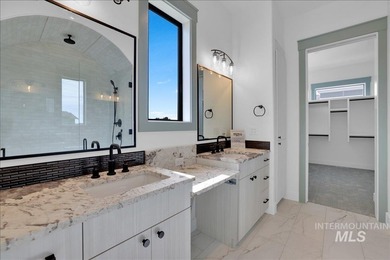 Luxury, location and privacy! Located in Twin Falls newest - photo 32