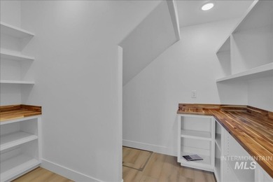Luxury, location and privacy! Located in Twin Falls newest - photo 36
