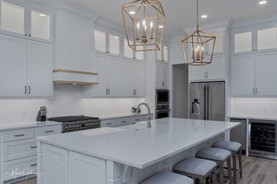 Located in the highly sought-after Southern Trace Golf Club - photo 8
