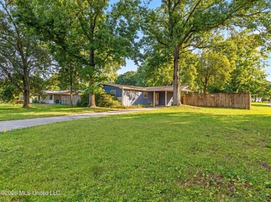 Welcome home to this charming and well-maintained property - photo 5