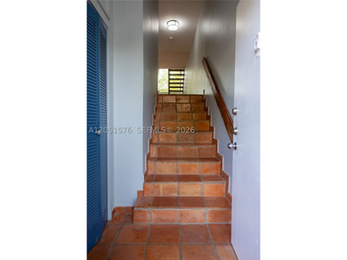 Partially renovated 2-story townhouse featuring 1,520 SqFt of - photo 7