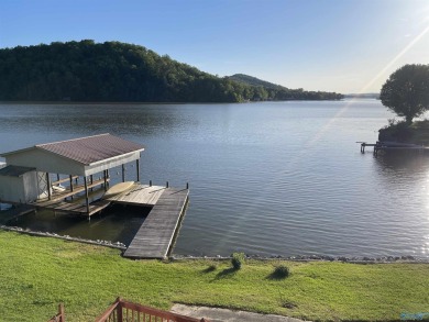 Lake Home For Sale in Southside, Alabama