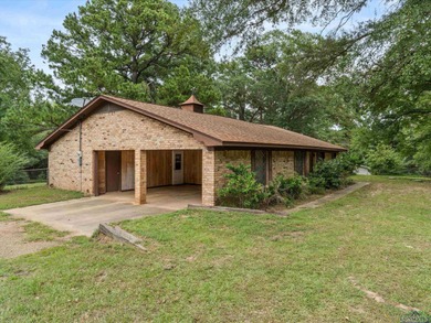 (private lake, pond, creek) Home For Sale in Daingerfield Texas