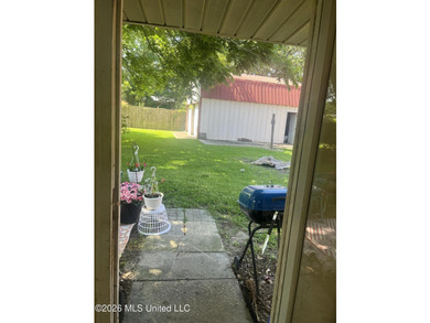 Precious 3BR 1.5 brick home with metal roof and not in a flood - photo 3