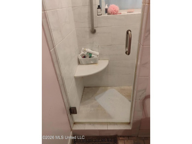 Precious 3BR 1.5 brick home with metal roof and not in a flood - photo 9