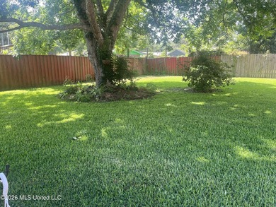 Precious 3BR 1.5 brick home with metal roof and not in a flood - photo 10