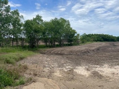 Lake Acreage For Sale in Paola, Kansas