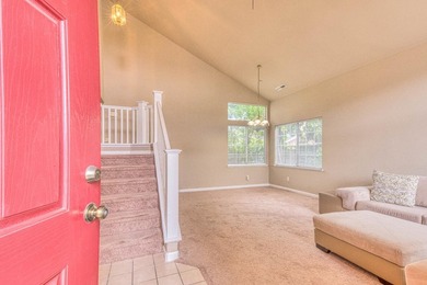Beautiful 4 bedroom 2.5 bath home with tons of curb appeal is - photo 3