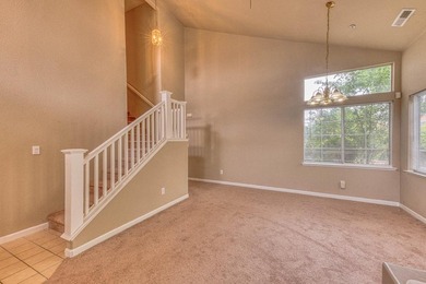 Beautiful 4 bedroom 2.5 bath home with tons of curb appeal is - photo 6