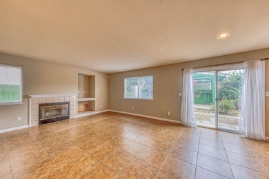 Beautiful 4 bedroom 2.5 bath home with tons of curb appeal is - photo 7
