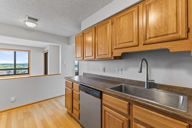 Set high on the 29th floor of Airye Tower, this corner-unit - photo 15