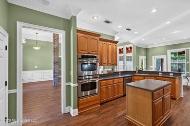 GORGEOUS JASSBY BUILT HOME WITH 4 BEDROOM AND 2.5 BATHS - photo 17