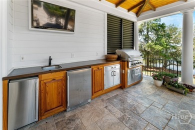 Rare offering Nestled beneath a canopy of ancient oaks draped in - photo 30