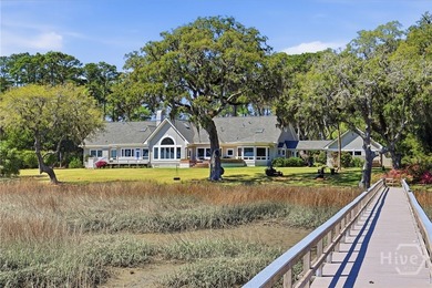 This expansive estate is ensconced within a well-proportioned 3 - photo 6