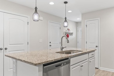 Welcome to 164 Machrie Loop Unit B - a beautifully maintained - photo 11