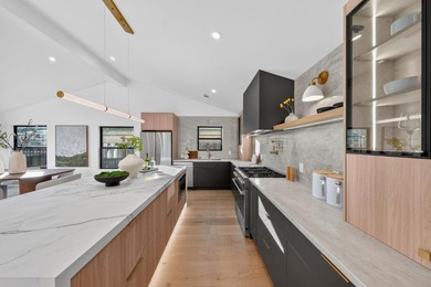 Nestled in one of Cambrian's most desirable neighborhoods, this - photo 13