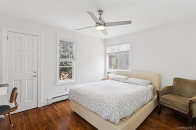 Your Private Summer Escape in East Hampton Tucked away behind a - photo 16