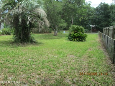 Like living in the country, this mobile home with a detached - photo 19