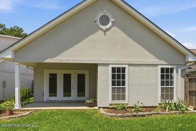 Welcome home to this charming patio/garden home offering - photo 23