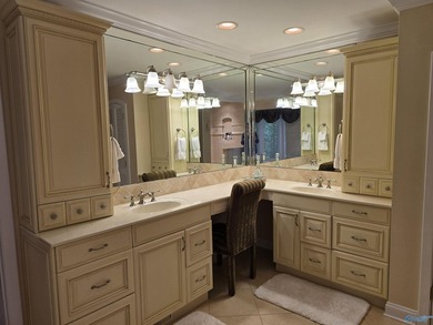 Welcome to 726 Dogwood Trail in Country Club. Incredible - photo 26