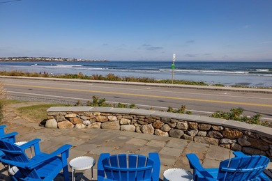 Unparalleled views of Nubble Lighthouse, just steps onto Long - photo 8