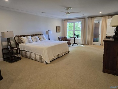 Welcome to 726 Dogwood Trail in Country Club. Incredible - photo 29