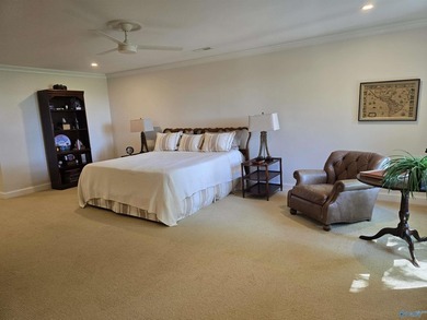 Welcome to 726 Dogwood Trail in Country Club. Incredible - photo 30