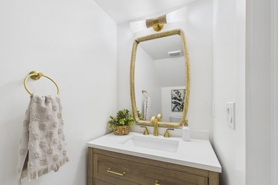 Nestled in the heart of Jupiter, this turnkey CBS townhouse has - photo 10
