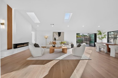 Nestled in one of Cambrian's most desirable neighborhoods, this - photo 31