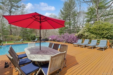 Your Private Summer Escape in East Hampton Tucked away behind a - photo 36