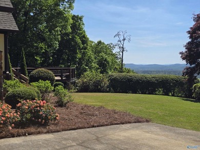 Welcome to 726 Dogwood Trail in Country Club. Incredible - photo 41