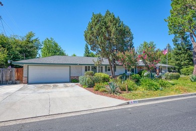 Welcome to 683 W. Browning Ave, nestled in the highly desirable - photo 3