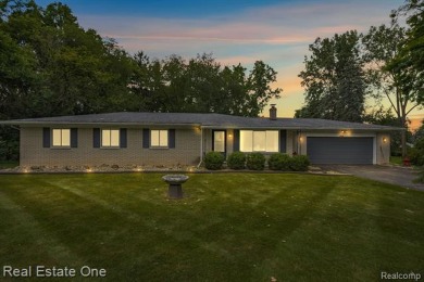 Deer Lake - Oakland County Home Sale Pending in Clarkston Michigan