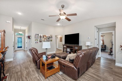 Welcome to this beautifully maintained all-brick 4 bedroom 3 - photo 12