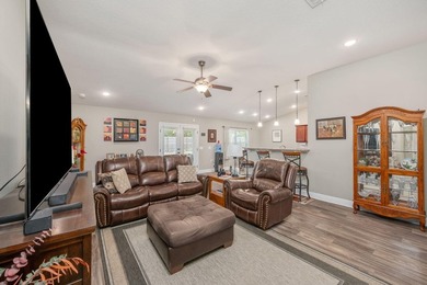 Welcome to this beautifully maintained all-brick 4 bedroom 3 - photo 13