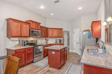 Welcome to this beautifully maintained all-brick 4 bedroom 3 - photo 16