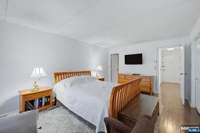 WELCOME TO 1A AT THE WHITEMAN HOUSE IN FORT LEE! THIS IS A - photo 18