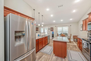 Welcome to this beautifully maintained all-brick 4 bedroom 3 - photo 19
