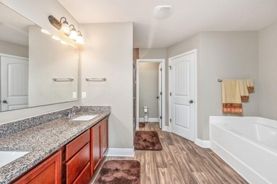 Welcome to this beautifully maintained all-brick 4 bedroom 3 - photo 40