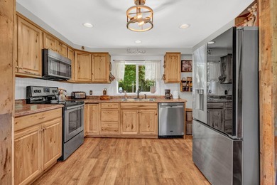 Welcome to 10 Highland Ridge in Hampden -- where convenience - photo 42