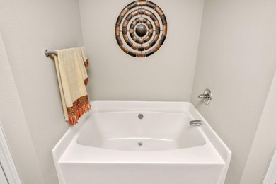 Welcome to this beautifully maintained all-brick 4 bedroom 3 - photo 43