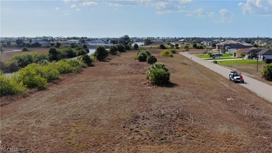A rare slice of paradise - vacant, cleared, and waterfront on - photo 4