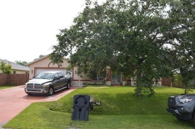 Discover the potential of this property located in the heart of - photo 1