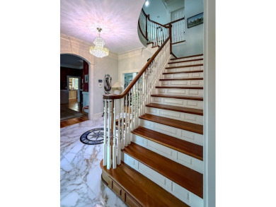 Based on the Hope Mansion in Windsor North Carolina. Discover