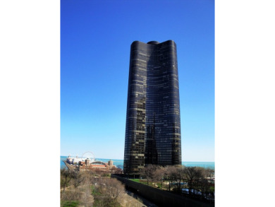 Lake Home For Sale in Chicago, Illinois
