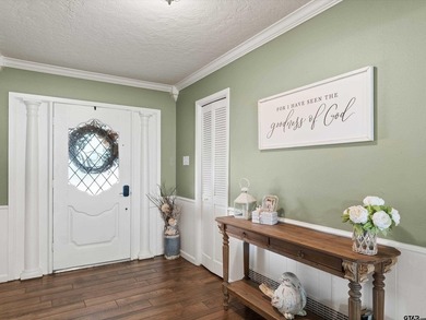 Updated 4 bedroom, (office could be used as a 5th bedroom) 3 - photo 12