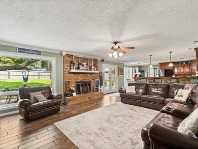 Updated 4 bedroom, (office could be used as a 5th bedroom) 3 - photo 13